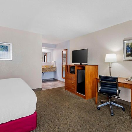 Best Western Thunderbird Motel Cookeville Exterior photo