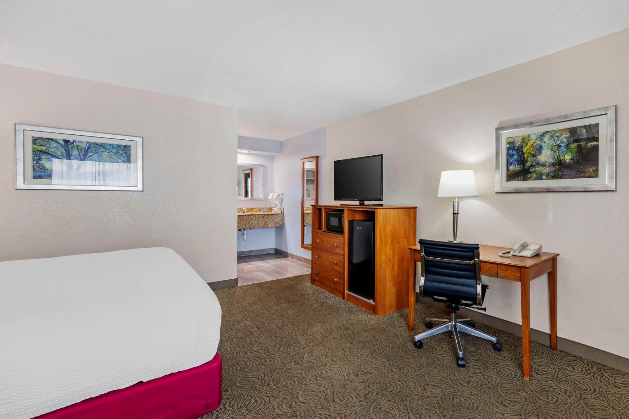 Best Western Thunderbird Motel Cookeville Exterior photo